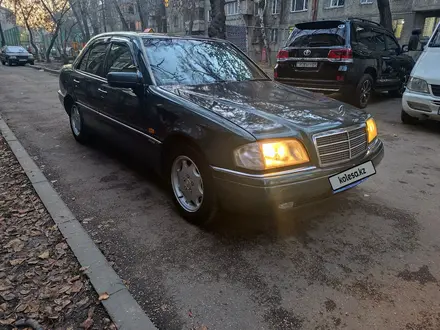 Mercedes-Benz C 280 1995 года за 2 800 000 тг. в Алматы – фото 6