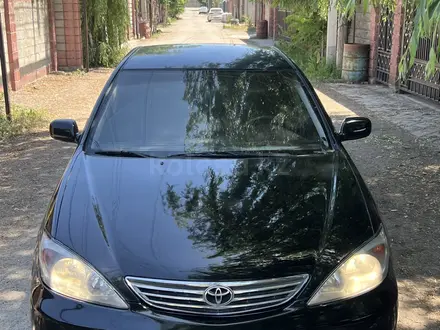 Toyota Camry 2003 года за 3 950 000 тг. в Алматы – фото 2