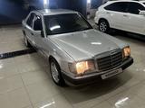 Mercedes-Benz E 200 1993 года за 2 750 000 тг. в Алматы – фото 3