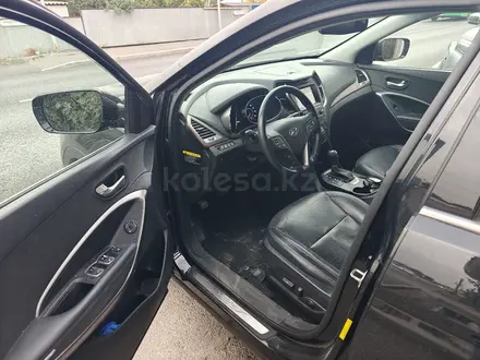 Hyundai Santa Fe 2017 года за 10 000 000 тг. в Алматы – фото 11
