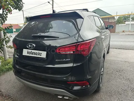 Hyundai Santa Fe 2017 года за 10 000 000 тг. в Алматы – фото 6