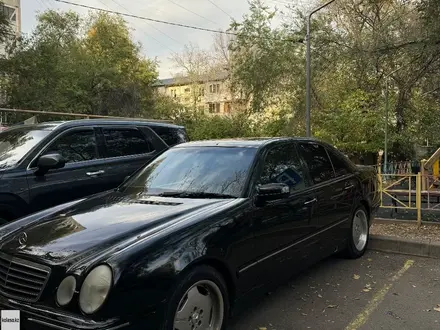 Mercedes-Benz E 320 2000 года за 3 500 000 тг. в Алматы – фото 2