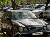 Mercedes-Benz E 320 2000 года за 3 500 000 тг. в Алматы