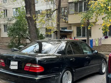Mercedes-Benz E 320 2000 года за 3 500 000 тг. в Алматы – фото 8