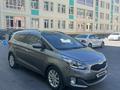 Kia Carens 2015 года за 7 900 000 тг. в Атырау – фото 4