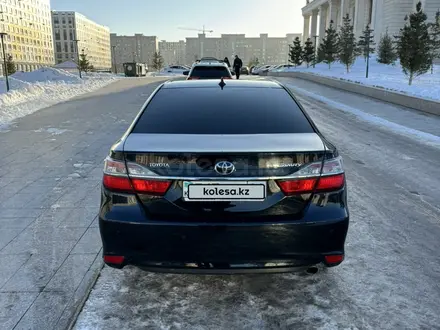 Toyota Camry 2016 года за 11 800 000 тг. в Астана – фото 5