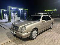 Mercedes-Benz E 230 1997 годаfor2 800 000 тг. в Алматы