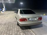 Mercedes-Benz E 230 1997 годаүшін2 800 000 тг. в Алматы – фото 4