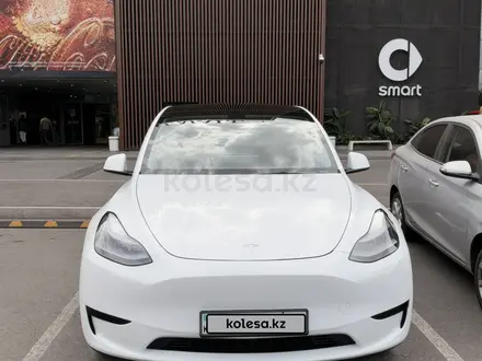 Tesla Model Y 2024 года за 13 850 000 тг. в Алматы – фото 2