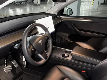 Tesla Model Y 2024 года за 13 850 000 тг. в Алматы – фото 13