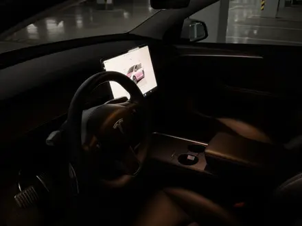 Tesla Model Y 2024 года за 13 850 000 тг. в Алматы – фото 16