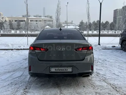 Hyundai Sonata 2018 года за 9 500 000 тг. в Астана – фото 4