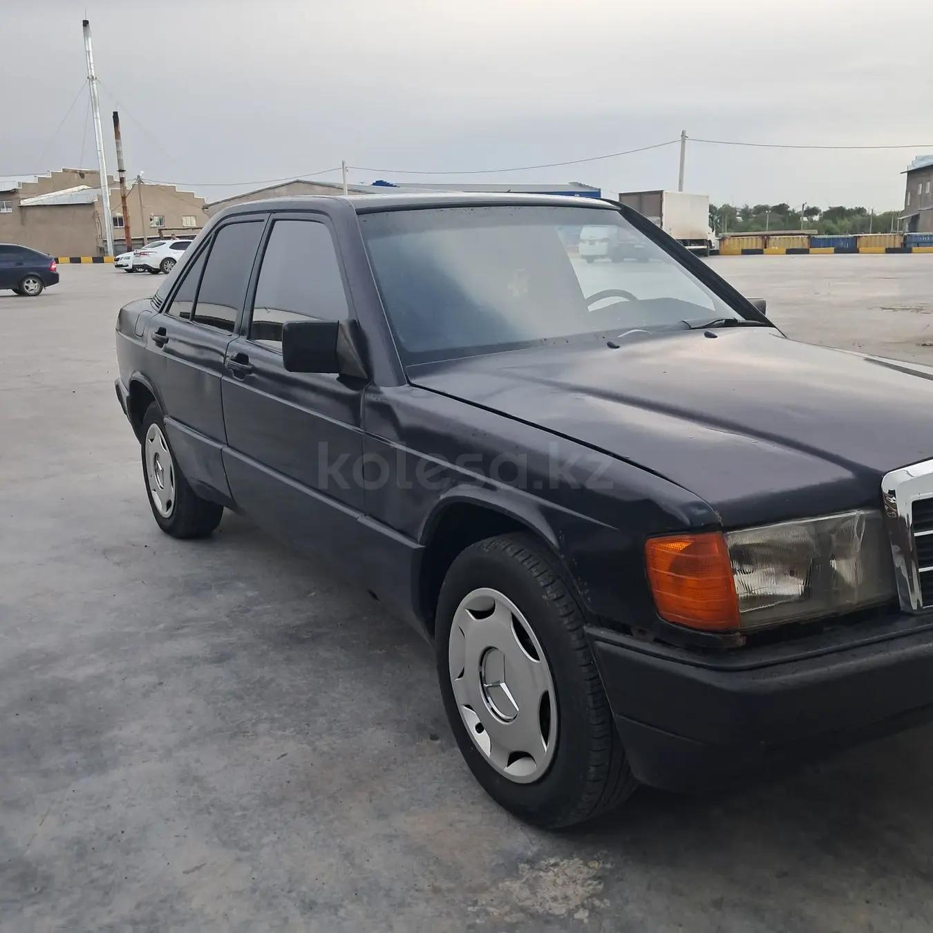 Mercedes-Benz 190, 1990