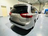 Toyota Sienna 2016 года за 10 700 000 тг. в Алматы – фото 2