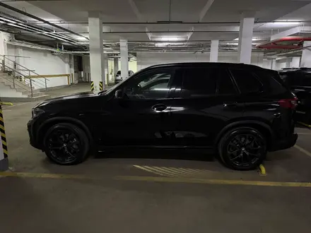 BMW X5 2019 года за 29 780 000 тг. в Алматы – фото 4