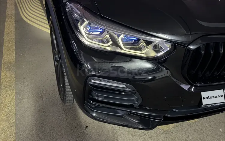 BMW X5 2019 года за 29 780 000 тг. в Алматы
