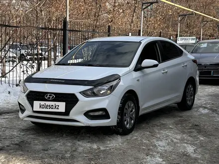 Hyundai Solaris 2019 года за 6 700 000 тг. в Алматы – фото 3