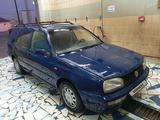 Volkswagen Golf 1996 годаүшін2 000 000 тг. в Сарыагаш