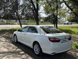 Toyota Camry 2015 годаfor11 800 000 тг. в Жетысай – фото 2