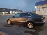 Volkswagen Passat 2001 года за 2 850 000 тг. в Актау – фото 5
