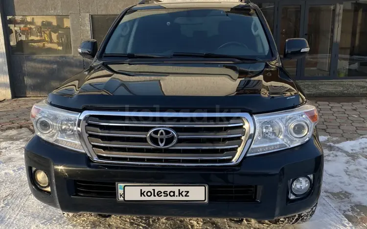 Toyota Land Cruiser 2013 года за 22 285 714 тг. в Алматы