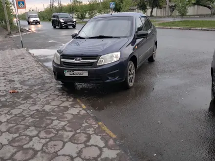 ВАЗ (Lada) Granta 2190 2015 года за 2 800 000 тг. в Семей – фото 4
