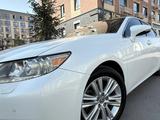 Lexus ES 350 2012 года за 12 150 000 тг. в Алматы – фото 2