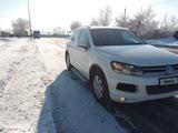 Volkswagen Touareg 2010 года за 10 000 000 тг. в Астана – фото 3