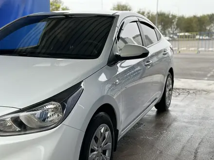 Hyundai Accent 2017 года за 6 750 000 тг. в Шымкент – фото 5