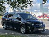 Toyota Sienna 2015 года за 14 500 000 тг. в Атырау – фото 3