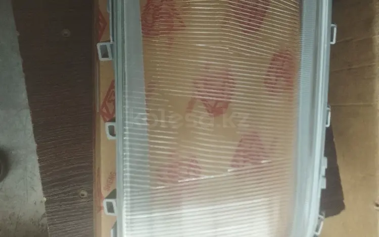 Стеклофара Мерс 202ристалинг 96-2000 за 5 000 тг. в Алматы