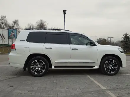 Toyota Land Cruiser 2019 года за 43 000 000 тг. в Алматы – фото 23