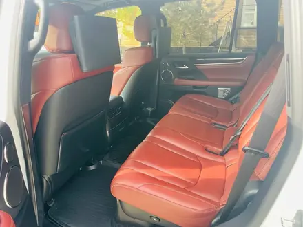 Lexus LX 570 2018 года за 45 000 000 тг. в Астана – фото 3