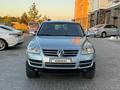 Volkswagen Touareg 2004 года за 3 599 999 тг. в Караганда – фото 2