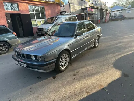 BMW 525 1993 года за 2 800 000 тг. в Алматы – фото 2