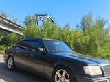 Mercedes-Benz E 220 1995 года за 1 800 000 тг. в Павлодар