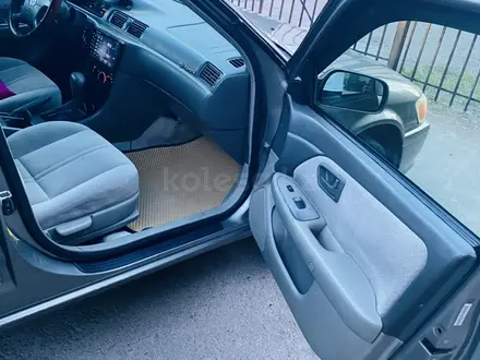 Toyota Camry 2001 года за 3 500 000 тг. в Алматы – фото 14