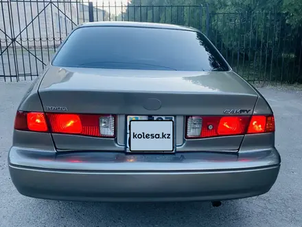 Toyota Camry 2001 года за 3 500 000 тг. в Алматы – фото 4