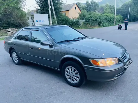 Toyota Camry 2001 года за 3 500 000 тг. в Алматы – фото 5
