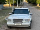 Mercedes-Benz E 200 1994 годаfor3 400 000 тг. в Жезказган – фото 2