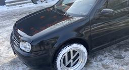 Volkswagen Golf 2001 годаfor3 100 000 тг. в Алматы – фото 5