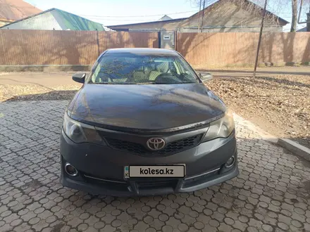 Toyota Camry 2013 года за 8 000 000 тг. в Алматы