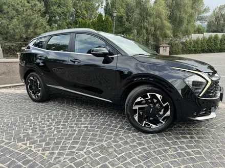 Kia Sportage 2022 года за 15 050 000 тг. в Алматы – фото 4