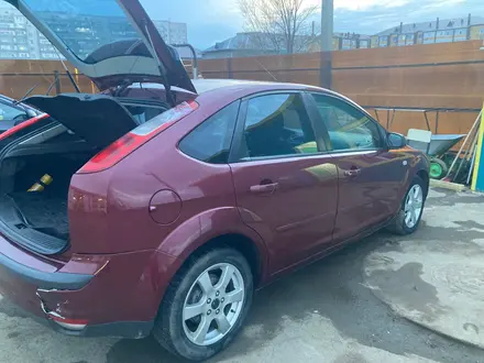 Ford Focus 2006 года за 3 500 000 тг. в Уральск – фото 2