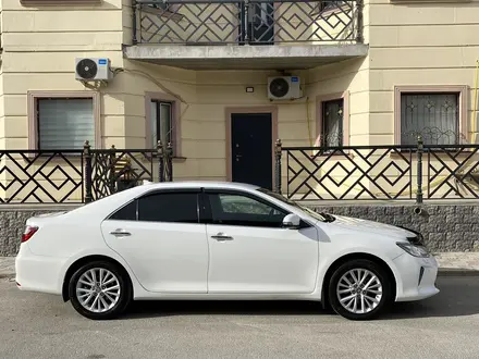 Toyota Camry 2015 года за 11 000 000 тг. в Жанаозен – фото 3