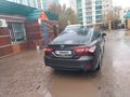 Toyota Camry 2018 года за 11 700 000 тг. в Актобе – фото 8