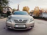 Toyota Camry 2007 года за 6 800 000 тг. в Алматы – фото 2