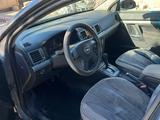 Opel Signum 2004 года за 2 000 000 тг. в Актау – фото 3