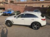 Infiniti FX35 2010 года за 8 100 000 тг. в Алматы – фото 2