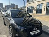 Hyundai Accent 2021 года за 7 400 000 тг. в Астана – фото 2
